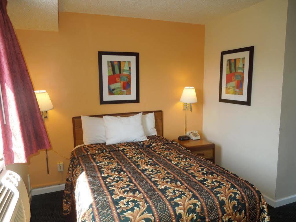Knights Inn Bristol Levittown Exteriör bild